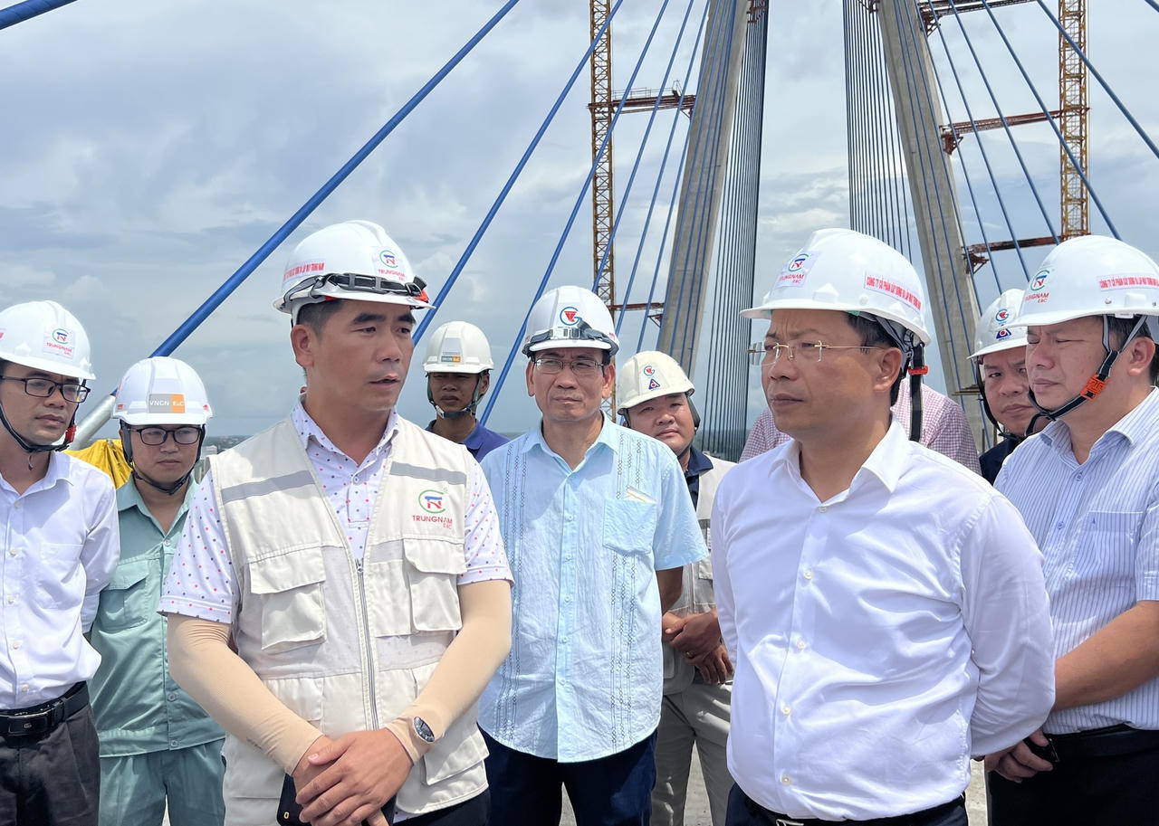 Ai 'đội sổ', ai 'ngôi sao giải ngân' đầu tư công ở Bộ Giao thông?