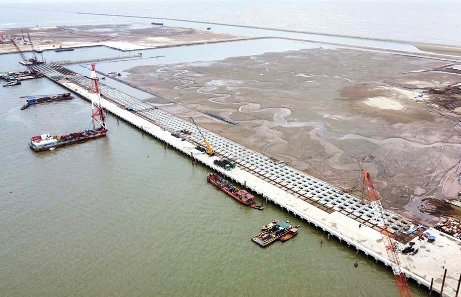 Ủy ban Quản lý vốn 'nhắc' Petrolimex đầu tư kho nhiên liệu tại 2 'siêu' sân bay, cảng biển 