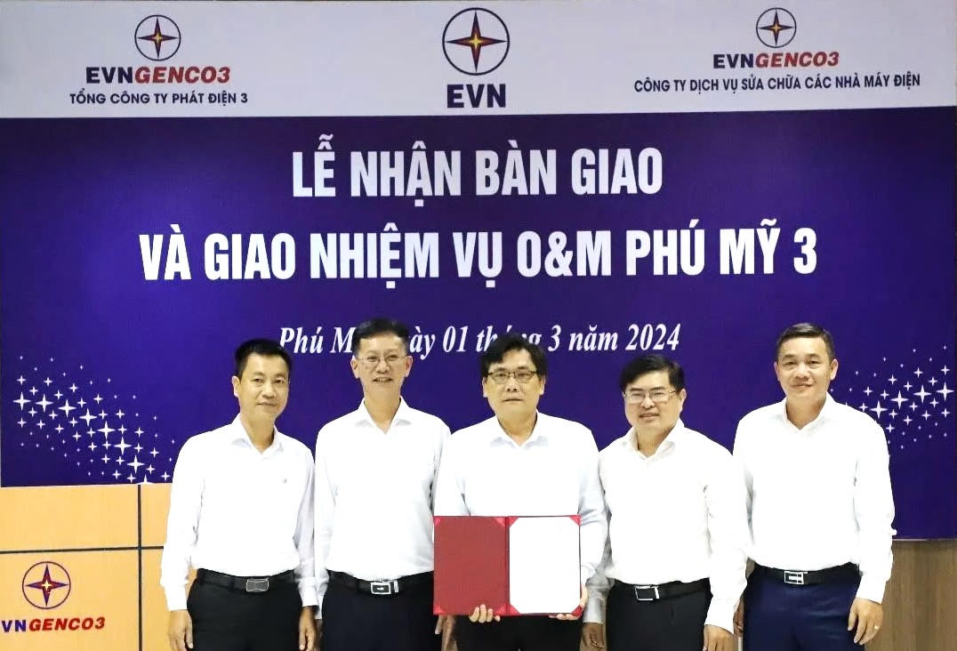 Làm điện sạch và những 'ngón nghề' của EVN