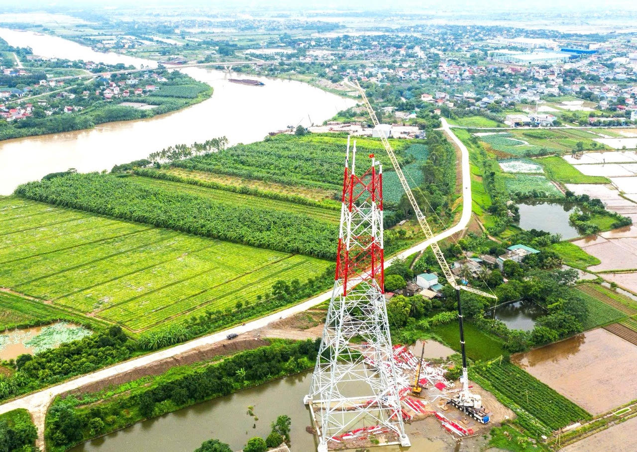 'Tướng trận' Sông Đà kể chuyện băng rừng, vượt sông vì dòng điện đất nước 