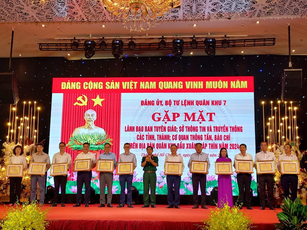 Quân khu 7: Phát huy vai trò nòng cốt trong xây dựng nền an ninh quốc phòng toàn dân