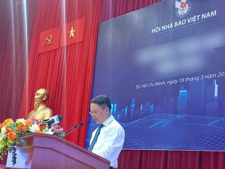 Chi hội Báo Pháp luật Việt Nam nhận 2 bằng khen của Chủ tịch Hội nhà báo Việt Nam