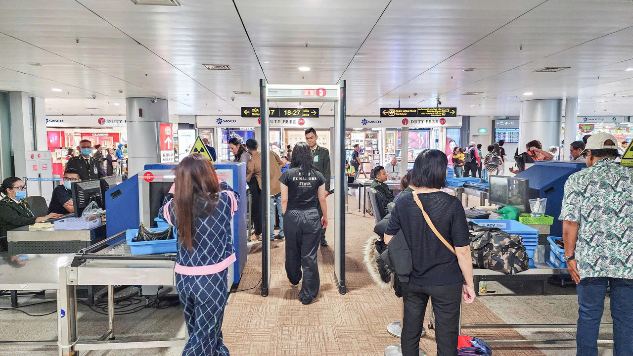 Cảng HKQT Tân Sơn Nhất dự kiến tăng 700 chuyến bay mỗi ngày dịp Lễ 2/9 