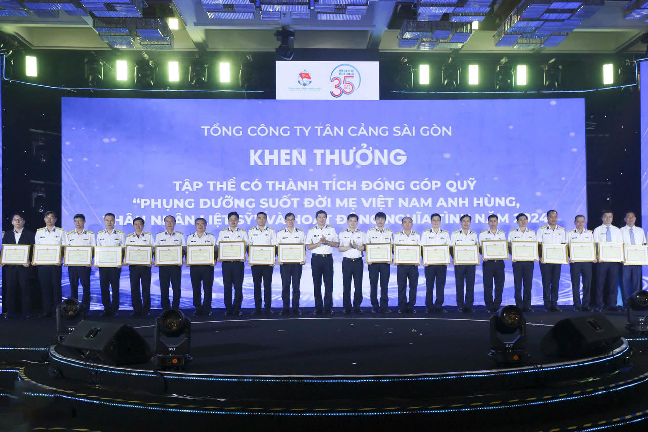 Doanh nhân Tân cảng Sài Gòn “Vững vàng bứt phá - Vượt sóng vươn xa”