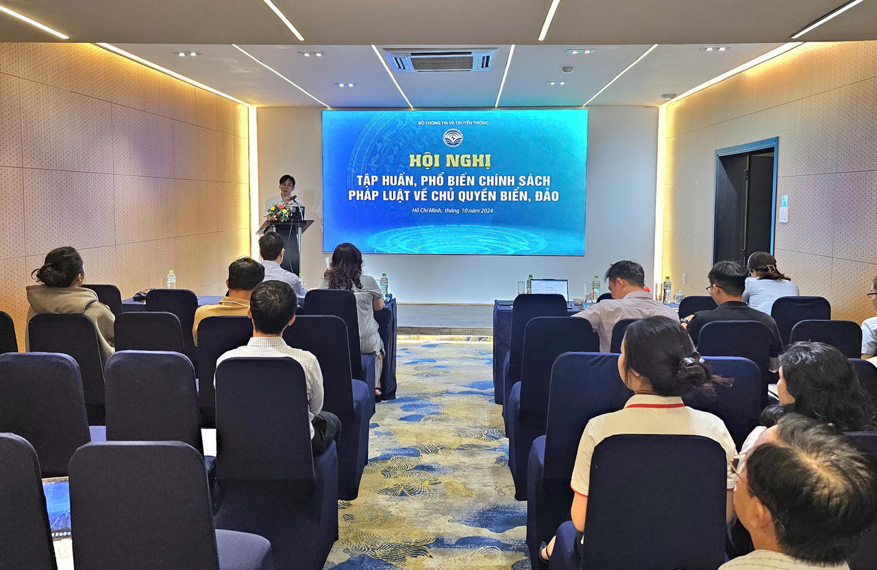 Tập huấn chính sách pháp luật về chủ quyền biển, đảo năm 2024