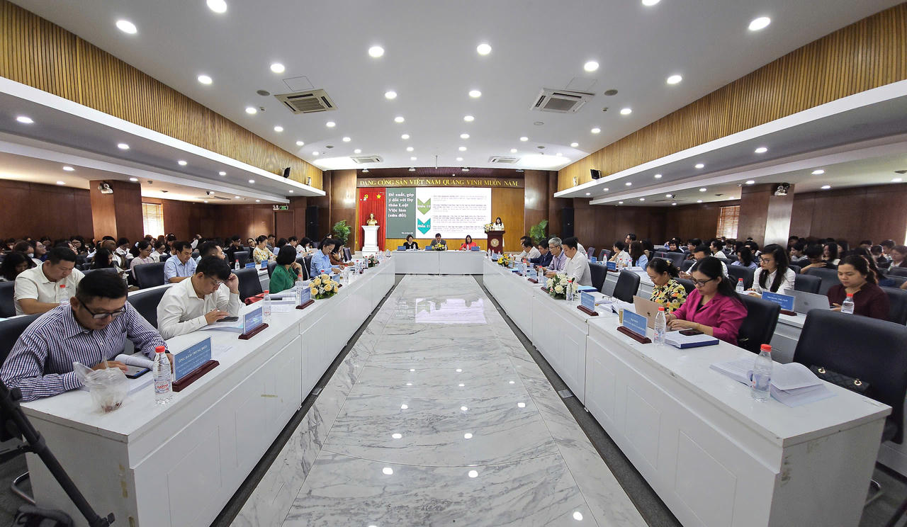 Trường Đại học Luật TP HCM tổ chức góp ý Dự thảo Luật Việc làm (sửa đổi)