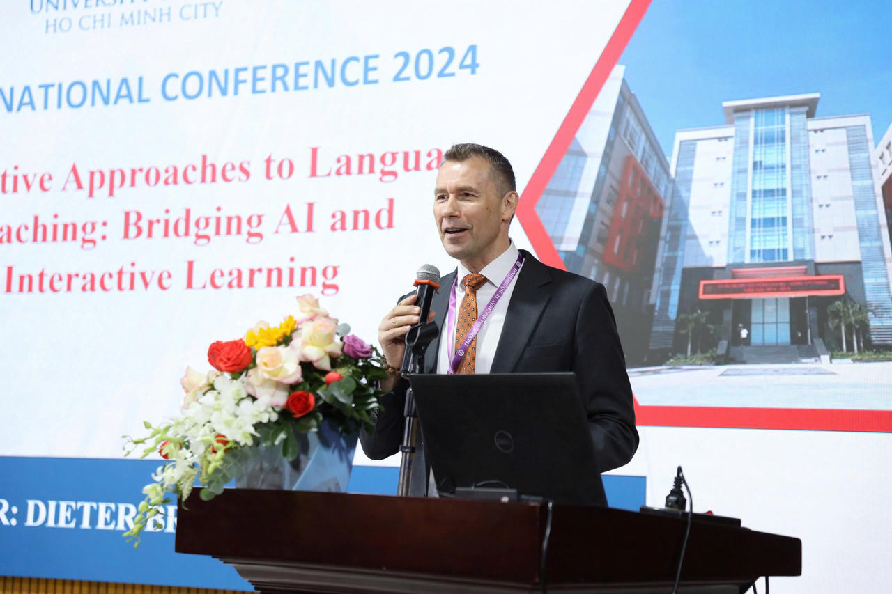 Đẩy mạnh nghiên cứu, giảng dạy ngôn ngữ và các khoa học liên ngành trong kỷ nguyên số