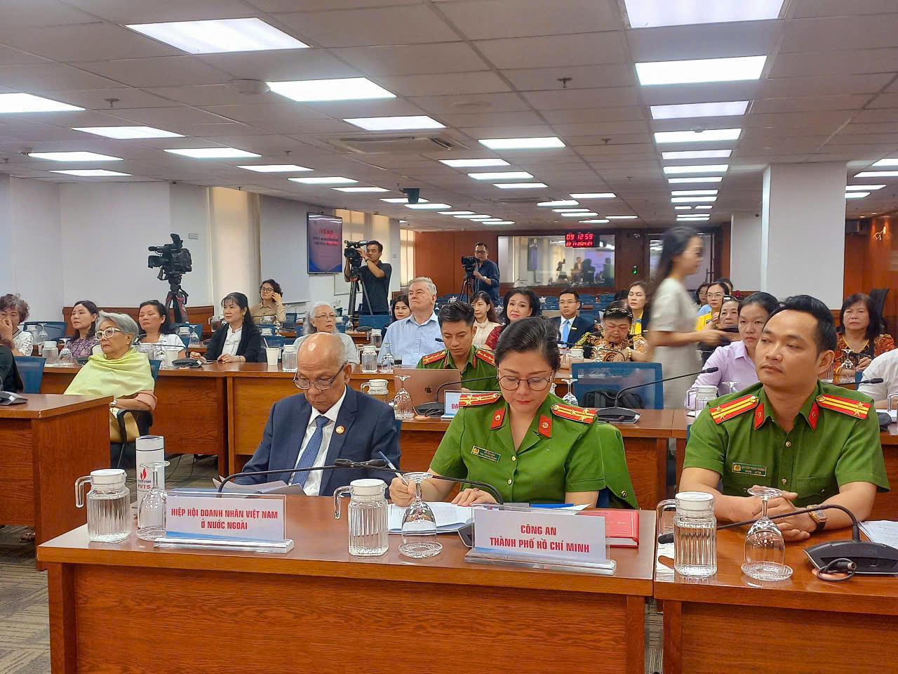 TP HCM tuyên truyền pháp luật về đăng ký căn cước, tư pháp - hộ tịch cho người Việt Nam ở nước ngoài