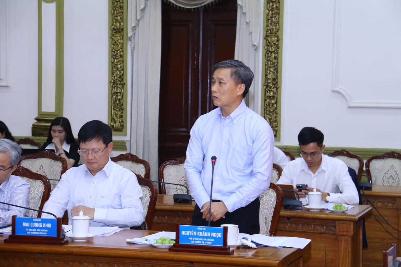 TP.Hồ Chí Minh: Tập trung hơn nữa nguồn lực cho công tác xây dựng và hoàn thiện thể chế