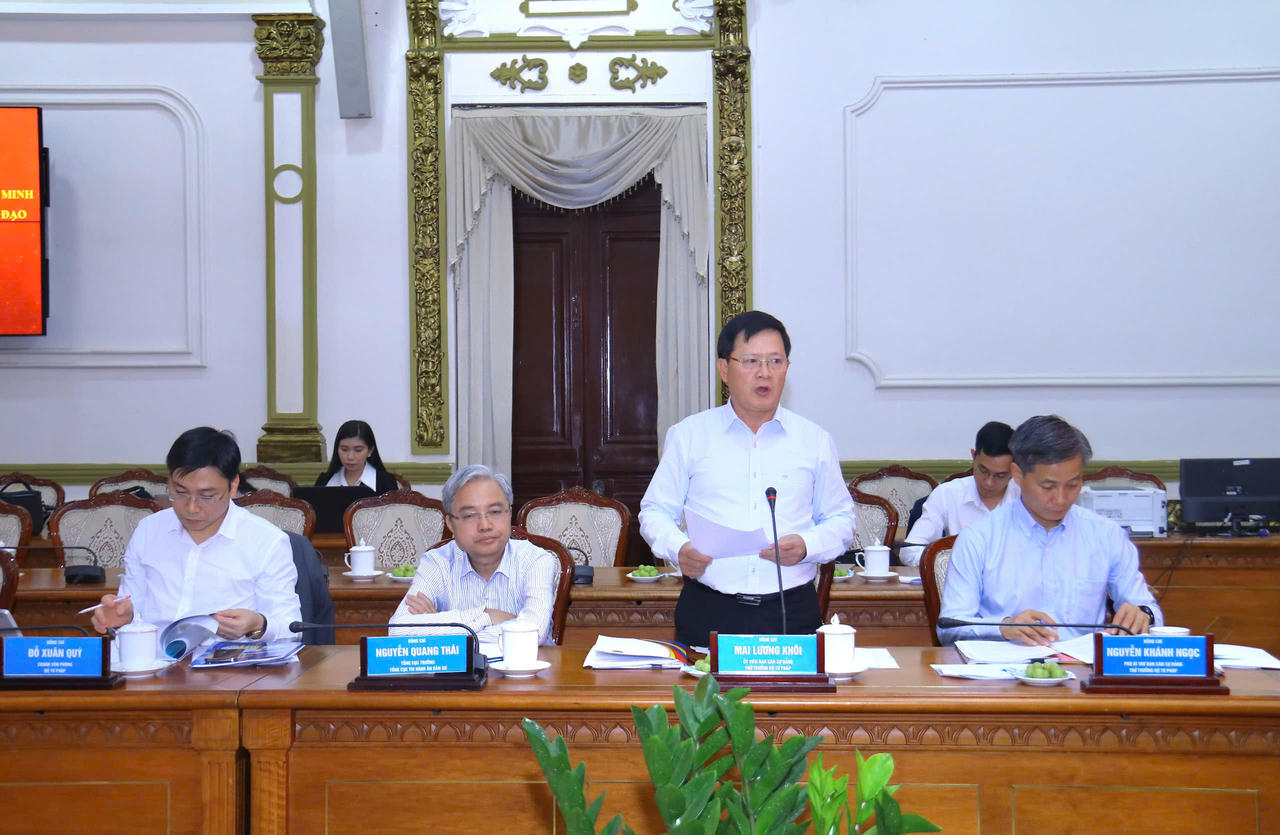 TP.Hồ Chí Minh: Tập trung hơn nữa nguồn lực cho công tác xây dựng và hoàn thiện thể chế