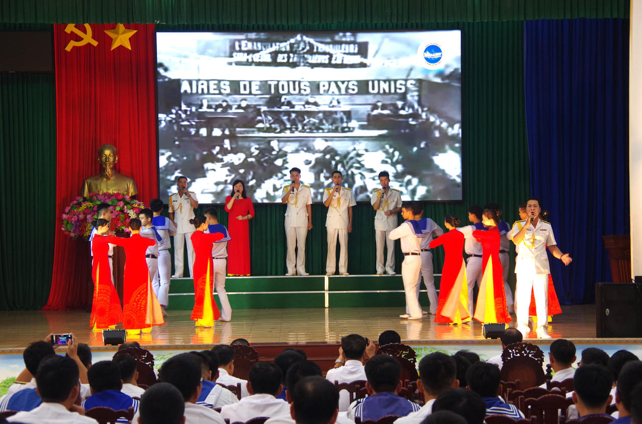 Vùng 2 Hải quân: Lữ đoàn 125 tuyên dương điển hình tiêu biểu, xuất sắc năm 2024