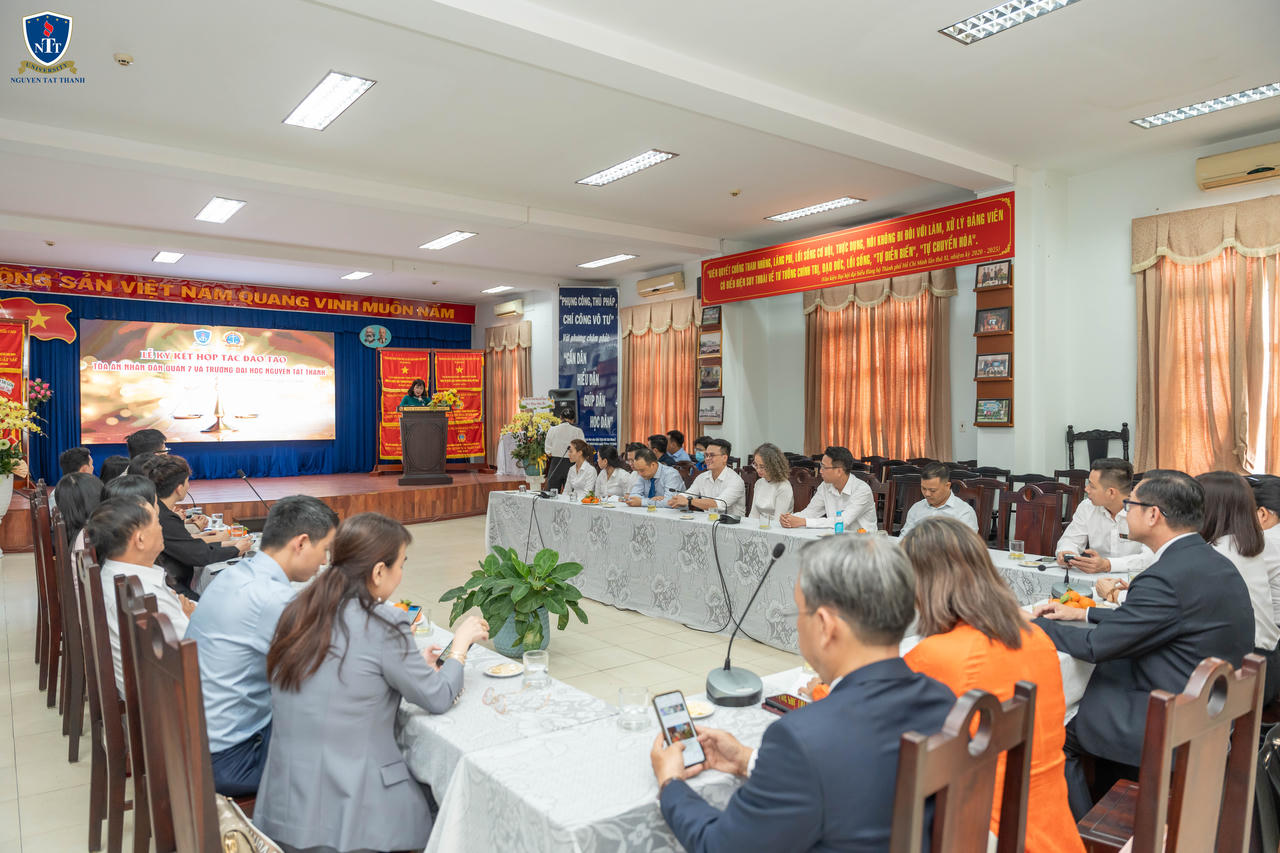 TP HCM: Trường Đại học Nguyễn Tất Thành và Tòa án Nhân dân Quận 7 ký kết hợp tác đào tạo