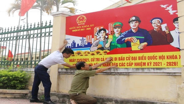 Cử tri Quảng Ninh hân hoan hướng về ngày bầu cử