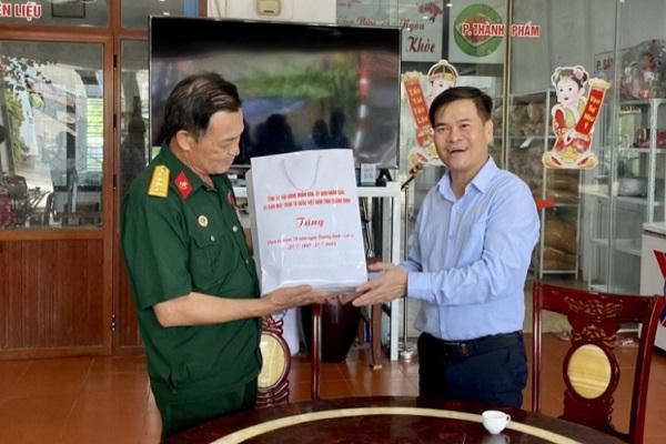 Nhiều hoạt động tri ân gia đình có công tại Quảng Ninh