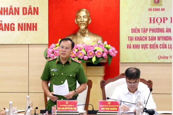 Huy động trên 3.000 người cùng 126 phương tiện hiện đại tập luyện phương án chữa cháy tại Quảng Ninh