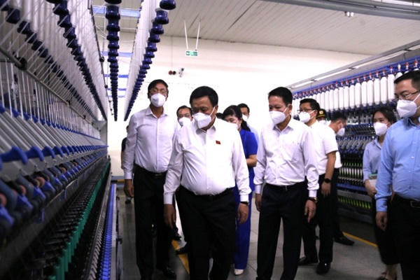 Đại biểu Quốc hội Nguyễn Xuân Thắng tiếp xúc cử tri tại Quảng Ninh