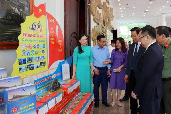 Quảng Ninh hân hoan mừng ngày lễ trọng đại