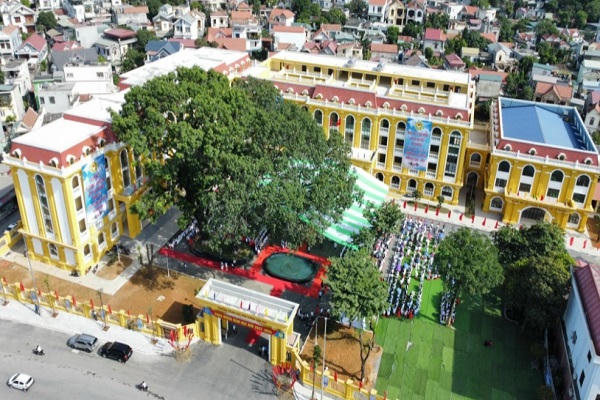 Quảng Ninh hân hoan mừng ngày lễ trọng đại