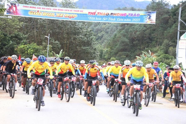 Khai Hội hoa Sở Bình Liêu năm 2023