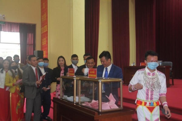 Quảng Ninh chú trọng phát triển Đảng trong TKV đối với người dân tộc thiểu số