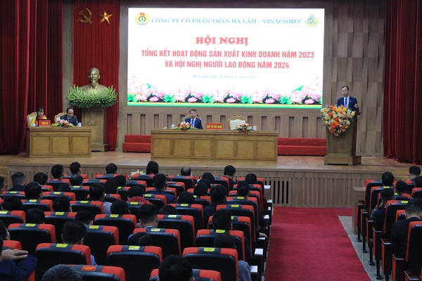 Công ty CP Than Hà Lầm phấn đấu đào mới gần 12.000m lò năm 2024