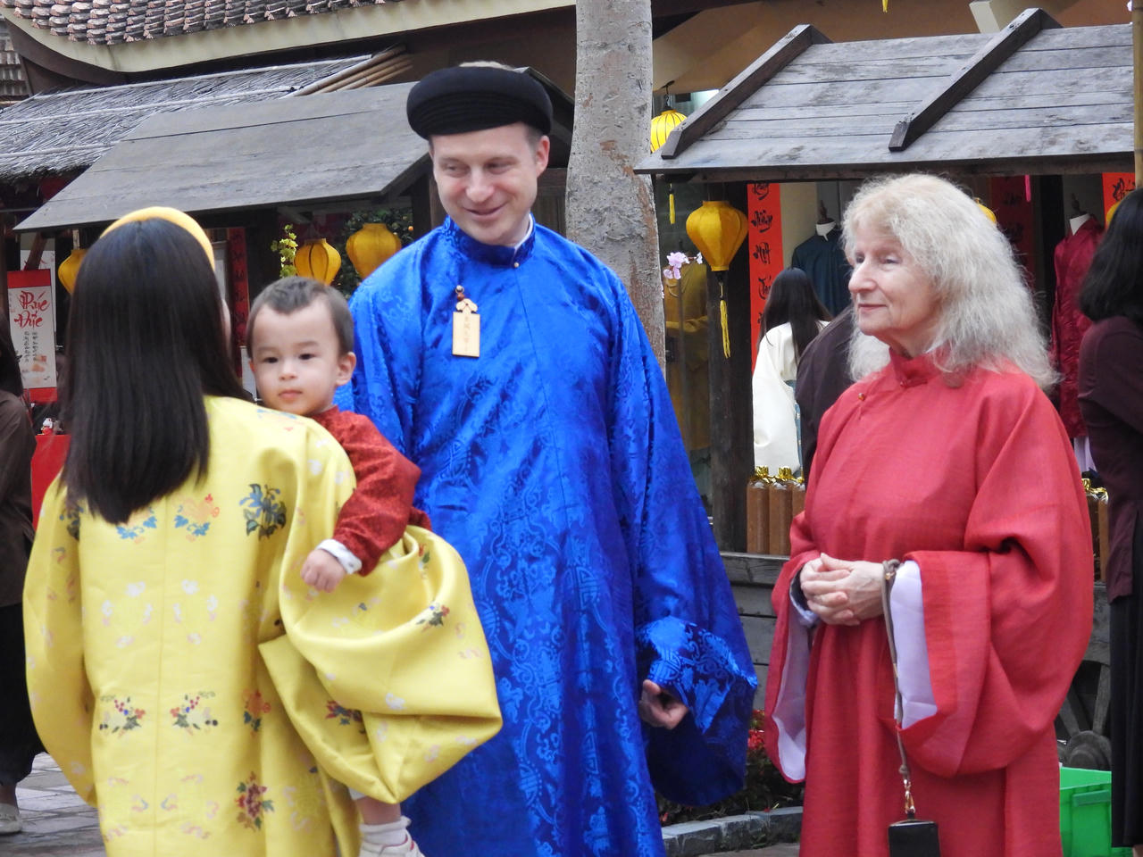 Về miền đất thiêng trải nghiệm 'Làng Việt - Tết xưa'