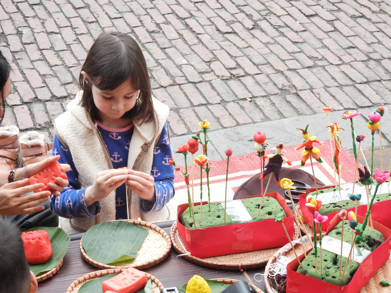 Về miền đất thiêng trải nghiệm 'Làng Việt - Tết xưa'