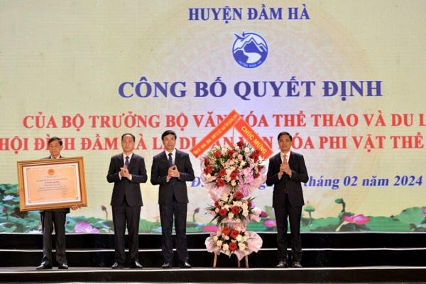 Đầm Hà được công nhận huyện đạt chuẩn Nông thôn mới nâng cao đầu tiên trong cả nước