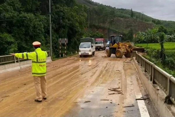 Thiệt hại khoảng 5 tỷ đồng do mưa lớn ở Quảng Ninh