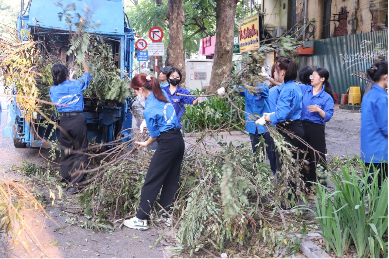 TP Hà Nội ra quân tổng vệ sinh môi trường