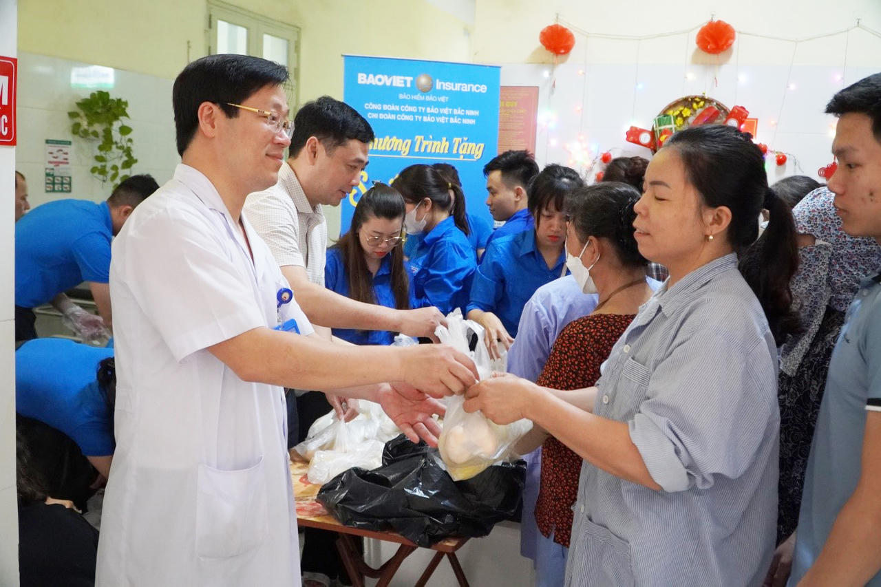 Bắc Ninh: Trung tâm Y tế thành phố Từ Sơn đạt và vượt chỉ tiêu đề ra