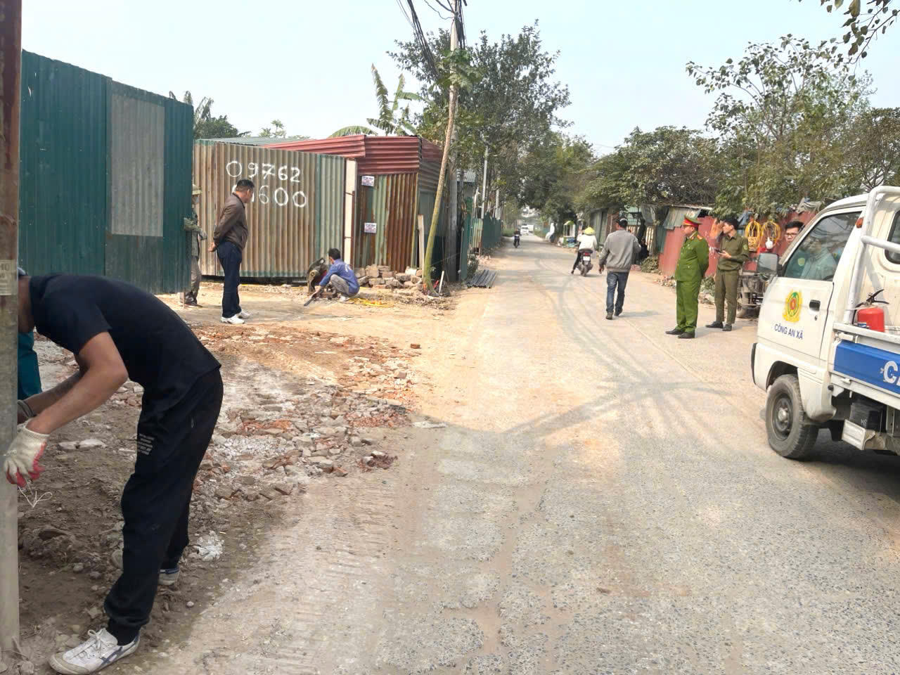 Thanh Trì (Hà Nội): Xã Tân Triều kiên quyết xử lý vi phạm xây dựng, đổ rác thải trộm