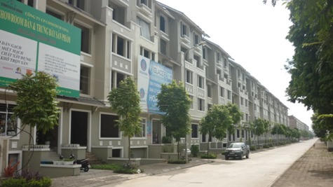 Buốt ruột nhìn hàng trăm biệt thự “ma” xếp lớp phía Tây Thủ đô