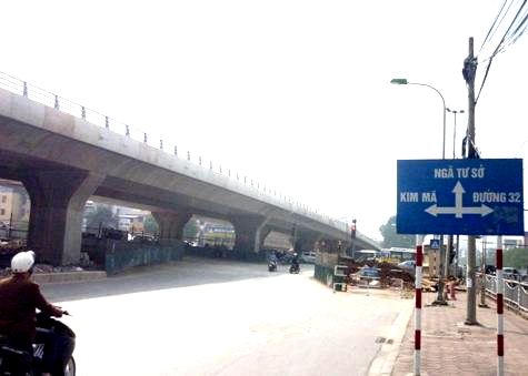 Ngắm "lá phổi xanh" ngày càng co ngót lại giữa Thủ đô