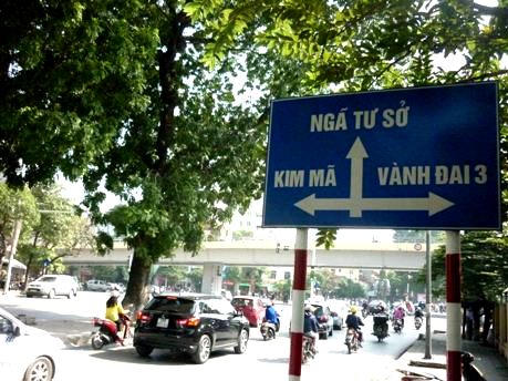 Ngắm "lá phổi xanh" ngày càng co ngót lại giữa Thủ đô