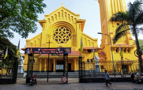 Ngắm Giáng sinh về lung linh trên phố phường Hà Nội