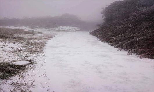 Ngắm miền Bắc ngập chìm trong mưa, tuyết