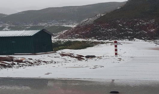 Ngắm miền Bắc ngập chìm trong mưa, tuyết