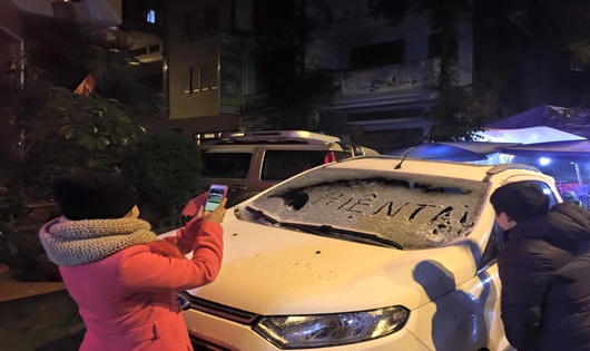 Ngắm miền Bắc ngập chìm trong mưa, tuyết