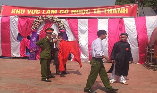 Lễ hội chém lợn không còn cảnh dã man