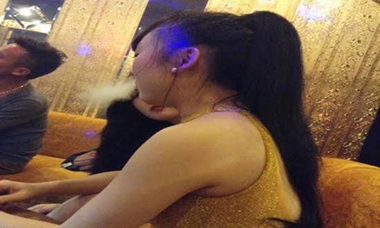 Bí mật đào hát: Phố lên đèn là chúng em lên đường