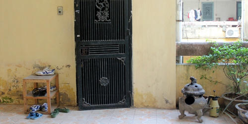 Phấp phỏng sống ở chung cư: Chạy vào đâu nếu... cháy?