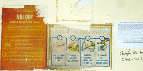 Phấp phỏng sống ở chung cư: Chạy vào đâu nếu... cháy?