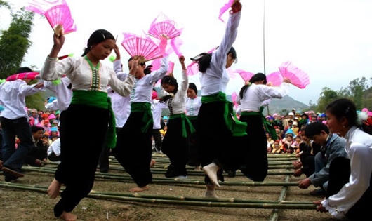 Tháng Giêng du xuân những lễ hội nào?