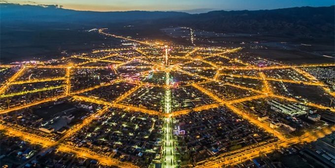 Độc đáo thành phố bát quái không đèn giao thông, không tắc đường