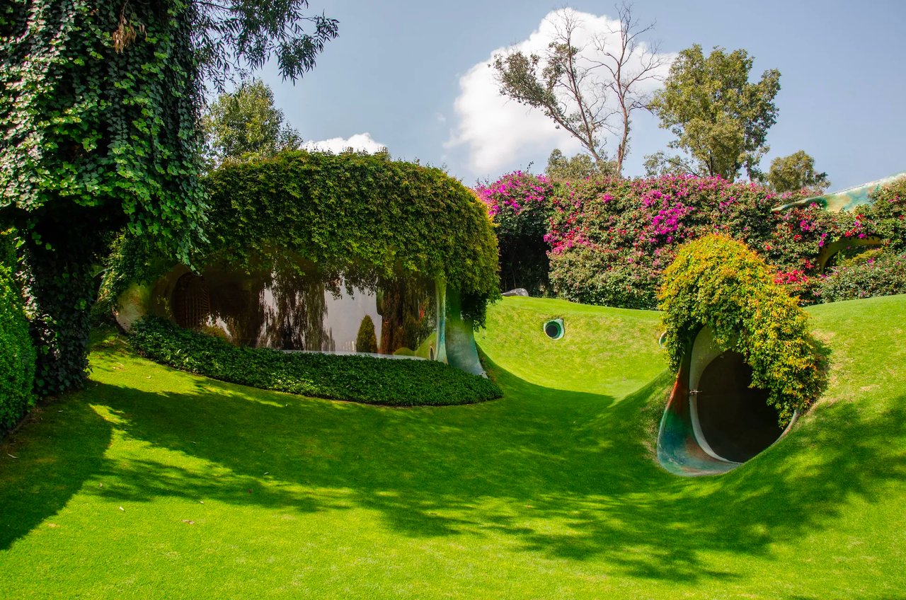 Khám phá 8 ngôi nhà độc đáo nhất thế giới