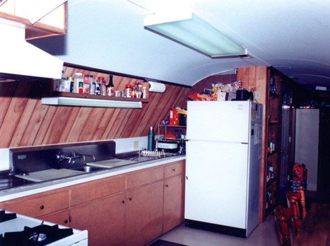 Ngôi nhà "độc nhất vô nhị" trên thế giới được làm bằng máy bay hỏng