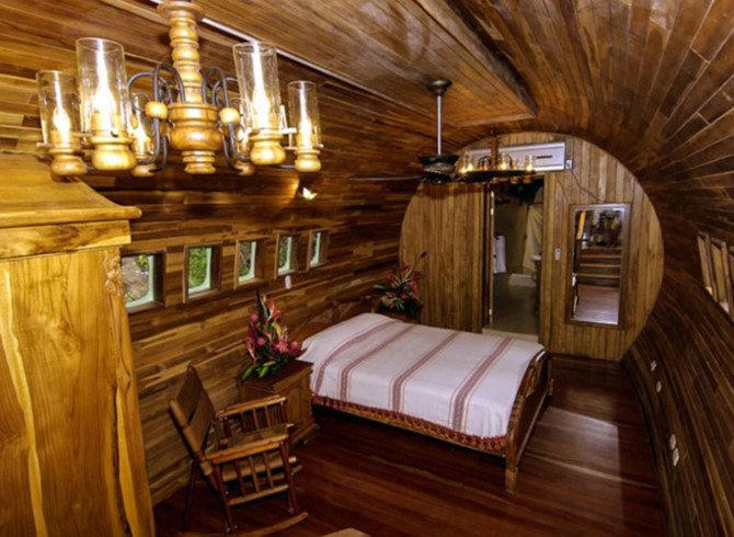 Ngôi nhà "độc nhất vô nhị" trên thế giới được làm bằng máy bay hỏng