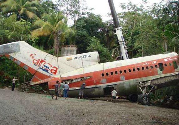 Ngôi nhà "độc nhất vô nhị" trên thế giới được làm bằng máy bay hỏng