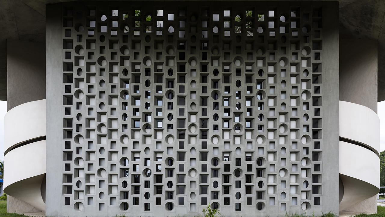 Chiêm ngưỡng tòa nhà 'đội nón lá' đoạt giải kiến trúc Quốc tế